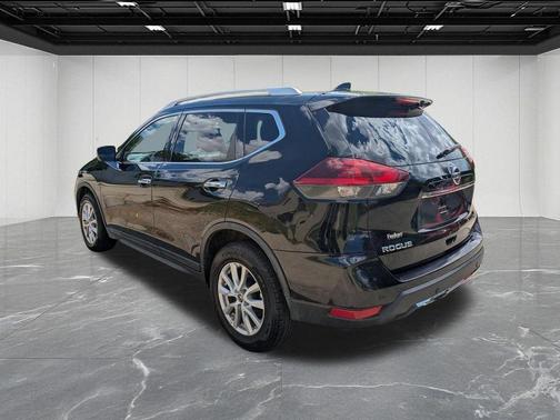 Magnetic Black Pearl 2020 Nissan Rogue SV