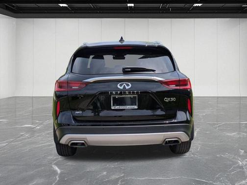 Black Obsidian 2024 INFINITI QX50 Luxe