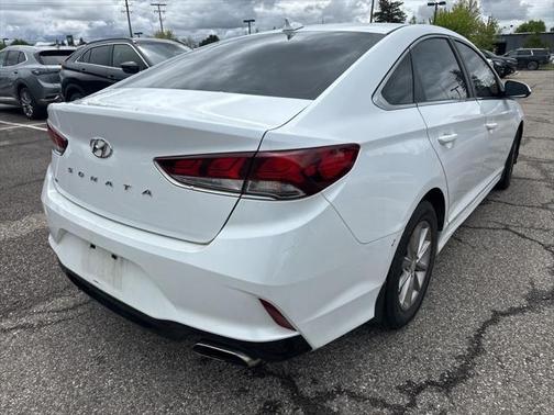 2018 Hyundai SONATA SE