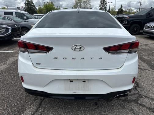 2018 Hyundai SONATA SE