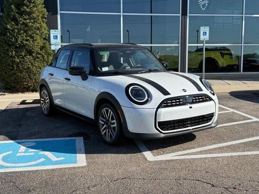 Nanuq White Metallic 2026 MINI Hardtop Cooper S
