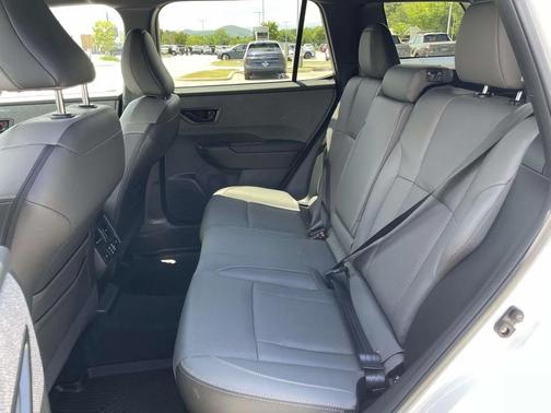 Crystal White Pearl 2026 Subaru Outback Limited