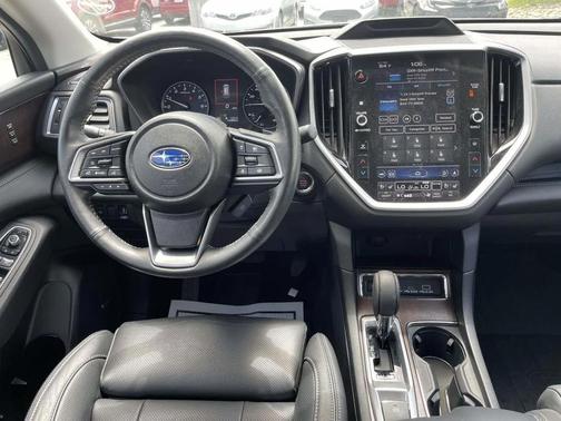 Ice Silver Metallic 2024 Subaru Ascent Touring