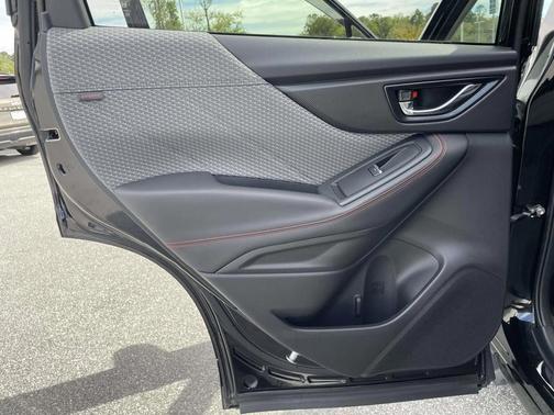Crystal Black Silica 2024 Subaru Forester Sport