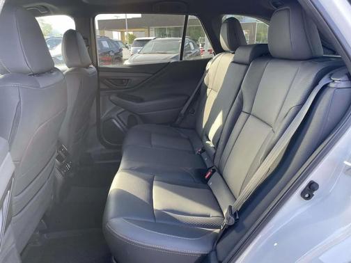 Crystal White Pearl 2025 Subaru Outback Wilderness