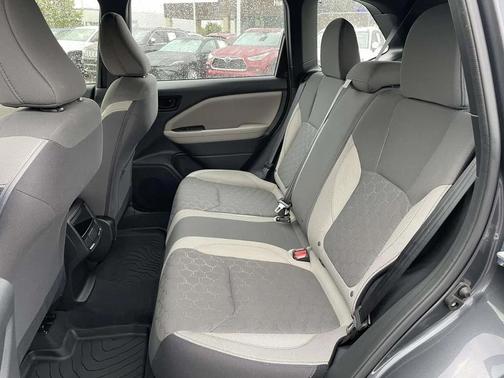 Magnetite Gray Metallic 2025 Subaru Forester Base