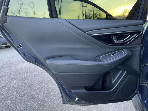 Cosmic Blue Pearl 2025 Subaru Outback Limited