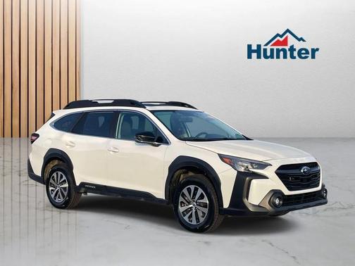 Crystal White Pearl 2025 Subaru Outback Premium