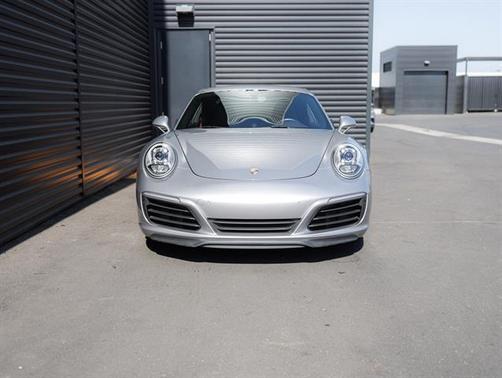 2017 Porsche 911 Carrera GTS