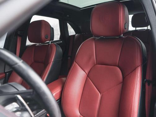 2023 Porsche Macan T