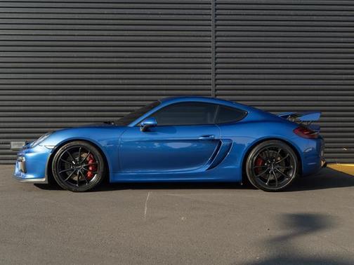 2016 Porsche Cayman GT4