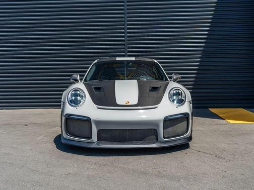 Chalk 2018 Porsche 911 GT2 RS