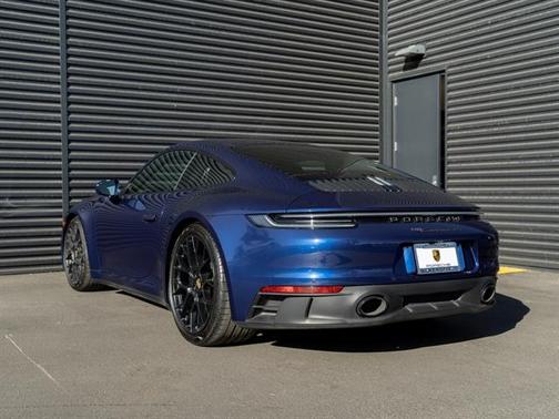 2024 Porsche 911 Carrera GTS