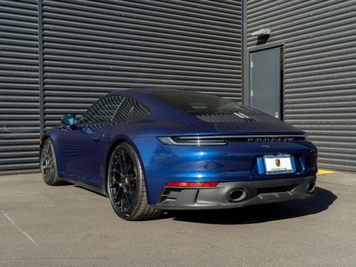 2024 Porsche 911 Carrera GTS