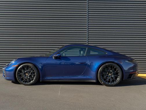 2024 Porsche 911 Carrera GTS