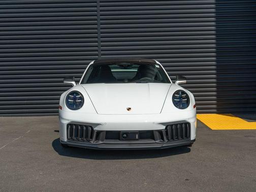 2026 Porsche 911 Carrera GTS