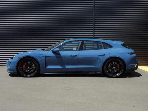 2023 Porsche Taycan Cross Turismo GTS