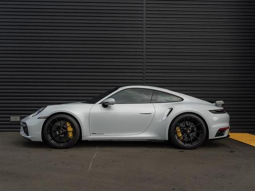 2024 Porsche 911 Turbo S