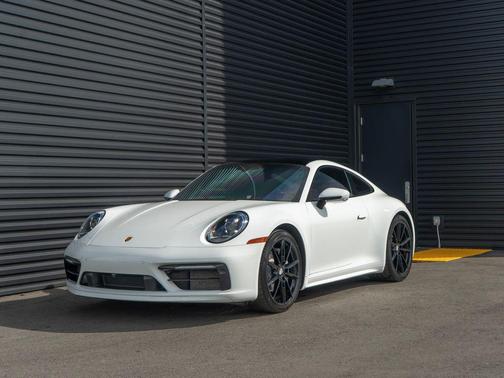 2023 Porsche 911 Carrera
