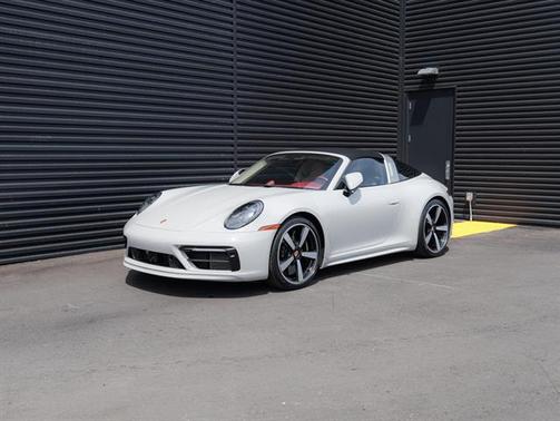 2021 Porsche 911 Targa 4S