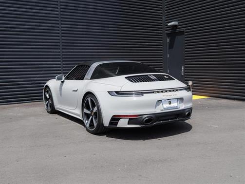 2021 Porsche 911 Targa 4S