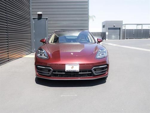 2022 Porsche Panamera RWD