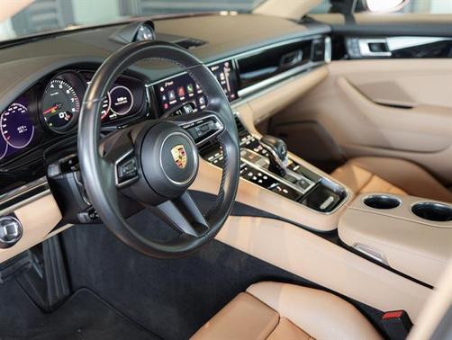 2022 Porsche Panamera RWD