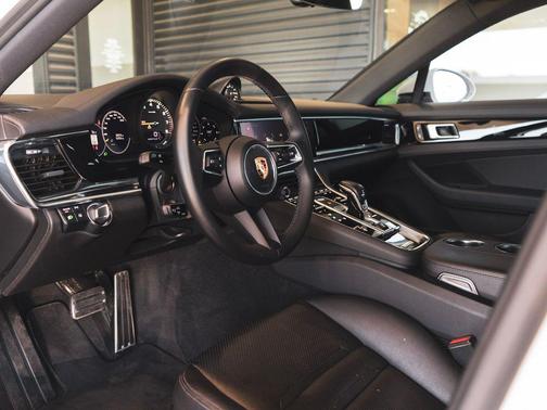 2022 Porsche Panamera 4S