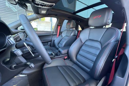 2026 Porsche Macan GTS