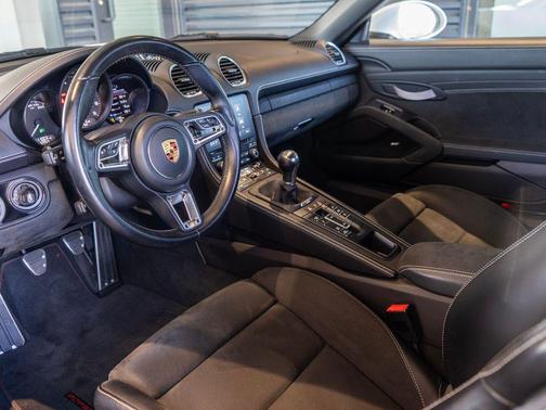 2021 Porsche 718 Spyder 