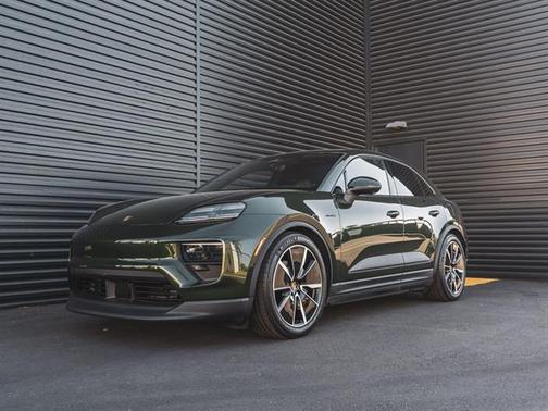 2025 Porsche Macan 4