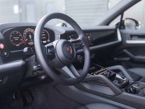 2025 Porsche Cayenne E-Hybrid S