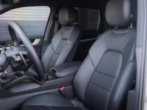 2025 Porsche Cayenne E-Hybrid S