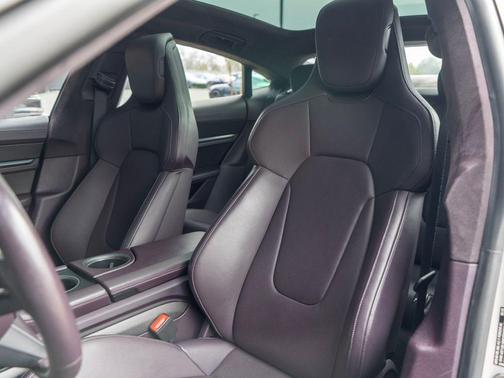 2022 Porsche Taycan Turbo S