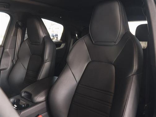 2025 Porsche Cayenne Cayenne