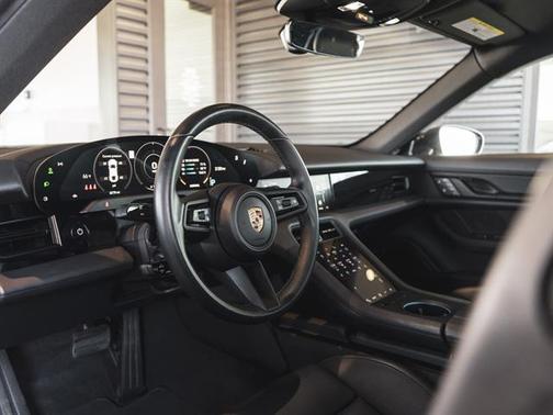 2024 Porsche Taycan RWD