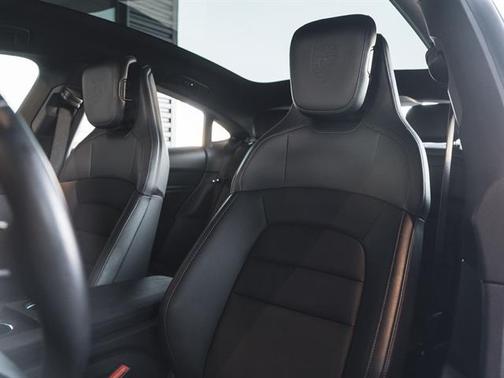 2024 Porsche Taycan RWD