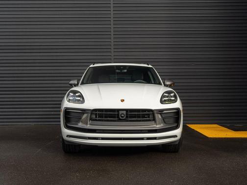 2026 Porsche Macan T