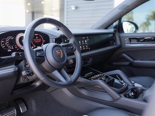 2024 Porsche Cayenne Turbo GT