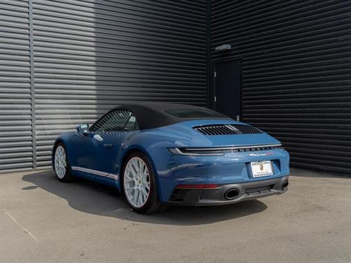 2023 Porsche 911 Carrera GTS