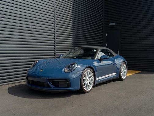 2023 Porsche 911 Carrera GTS