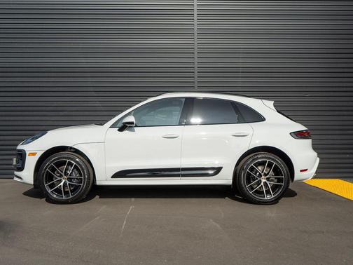 2026 Porsche Macan 