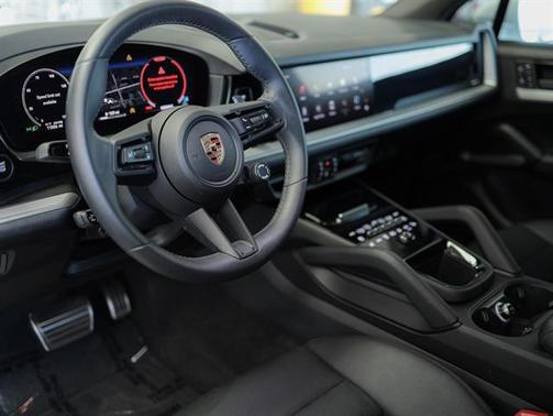 2024 Porsche Cayenne AWD