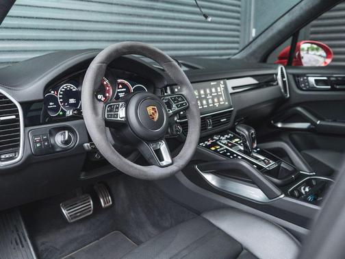2022 Porsche Cayenne Turbo