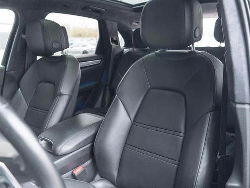 2021 Porsche Cayenne Cayenne Turbo S E-Hybrid