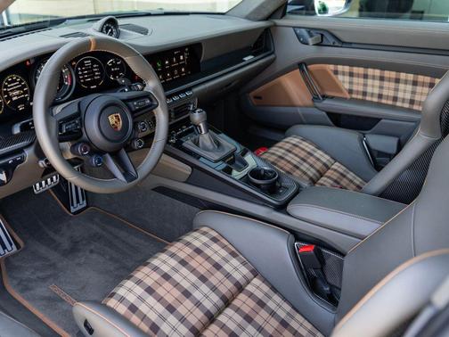 PTS: Dark Olive Metallic 2024 Porsche 911 GT3 RS