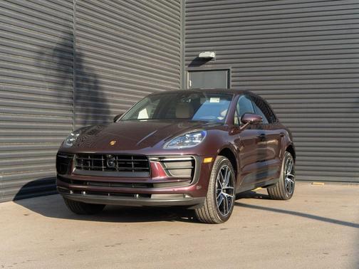 2026 Porsche Macan 