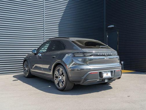 2024 Porsche Macan Macan Electric 4