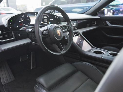 2021 Porsche Taycan Turbo