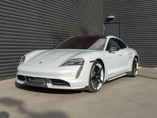 2021 Porsche Taycan Turbo